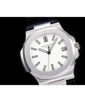 파텍필립 노틸러스-104 칼리버 57111A-011